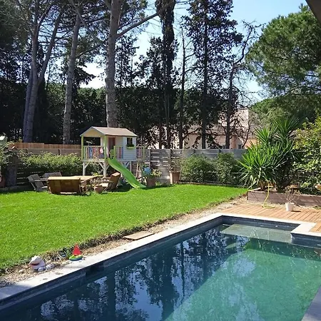 Villa Corner Of Paradise With Heated Swimming Pool