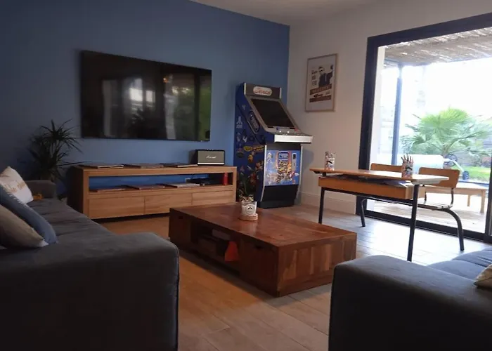 Βίλα Corner Of Paradise With Heated Swimming Pool Aigues-Mortes