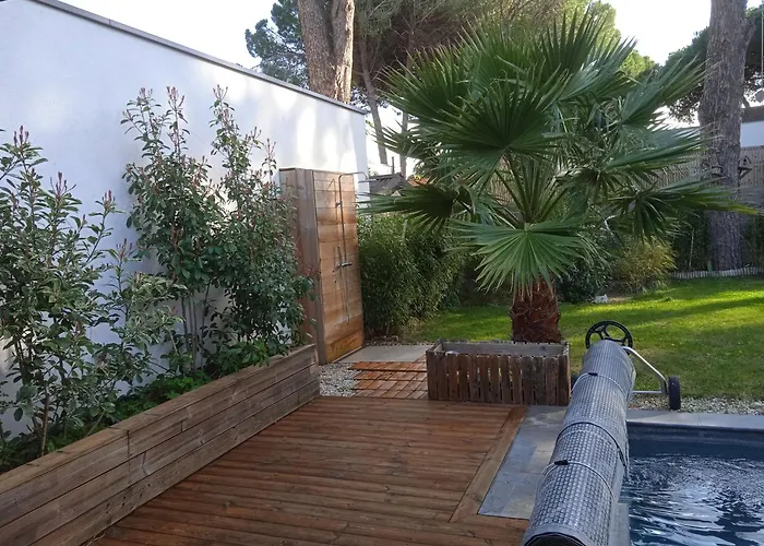Corner Of Paradise With Heated Swimming Pool