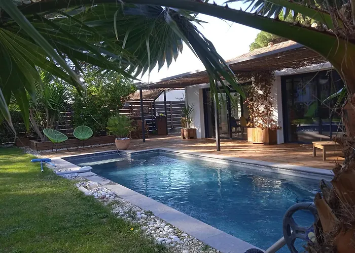 Βίλα Corner Of Paradise With Heated Swimming Pool Aigues-Mortes