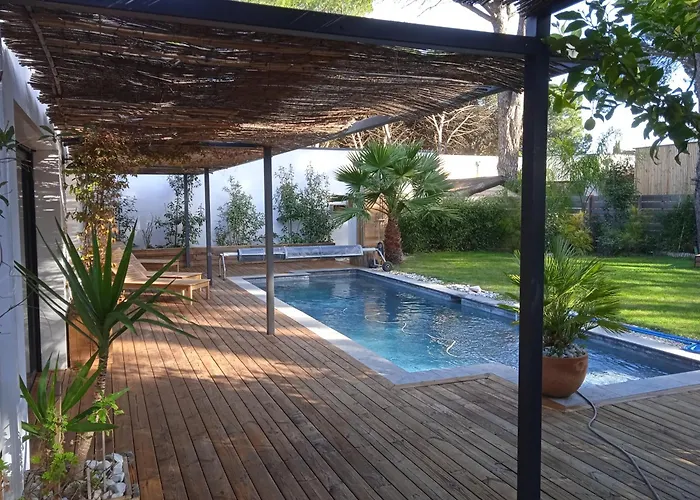 Corner Of Paradise With Heated Swimming Pool